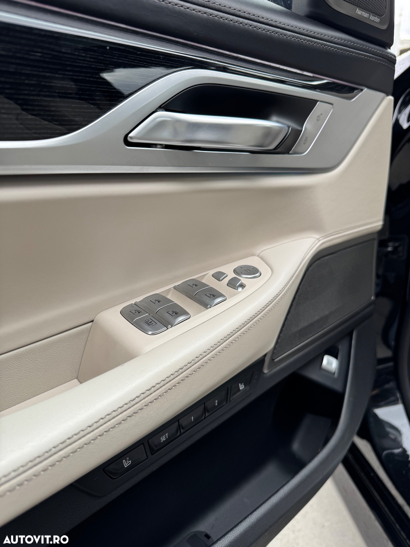 BMW Seria 7 740d xDrive MHEV - 17
