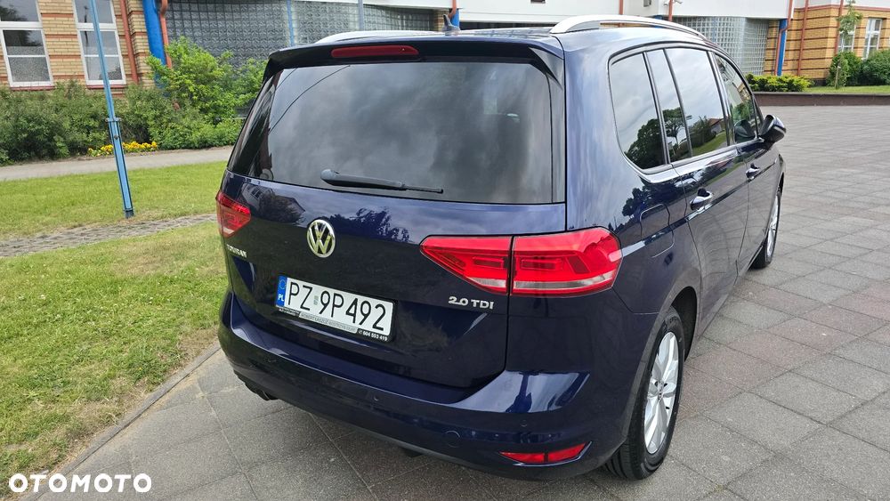 Volkswagen Touran - 15