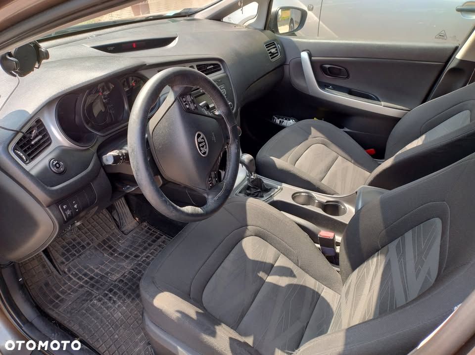 Kia Ceed 1.6 GDI M - 4