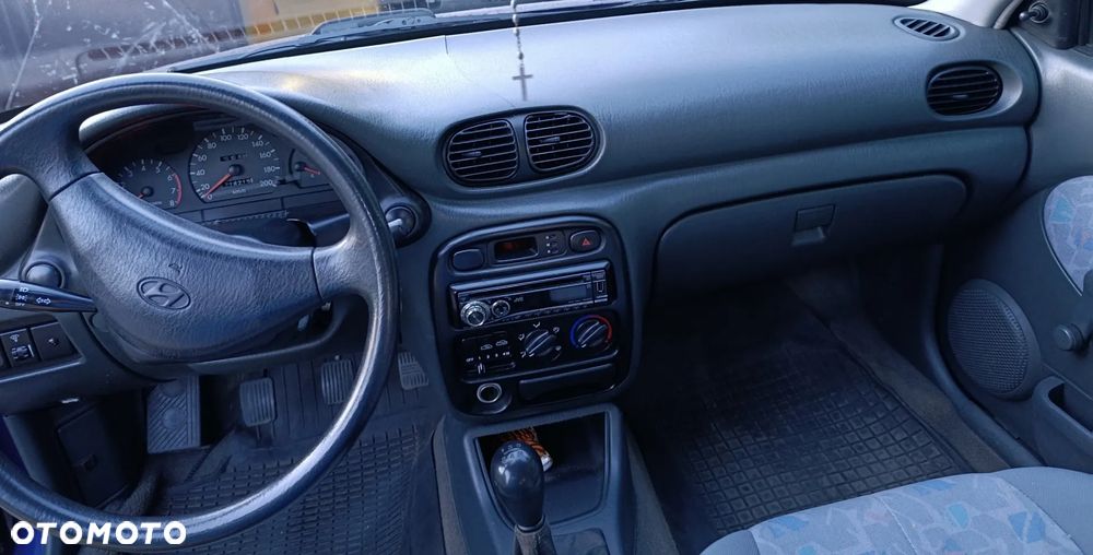 Hyundai Accent 1.5 GLS - 3