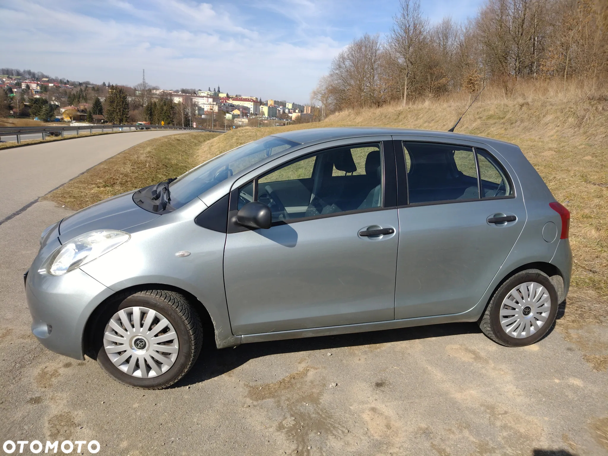 Toyota Yaris - 14