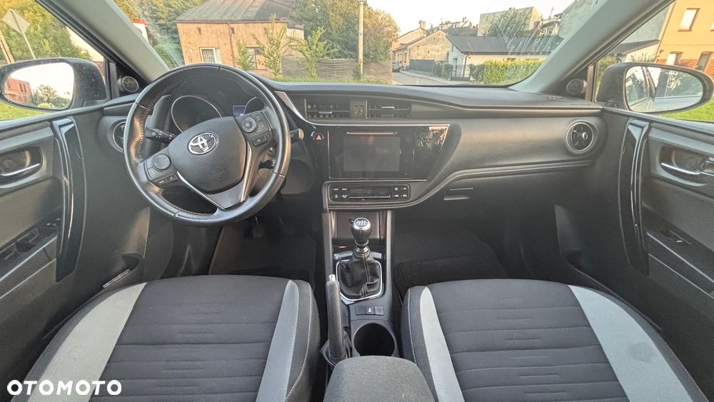 Toyota Auris 1.4 D-4D Comfort - 21