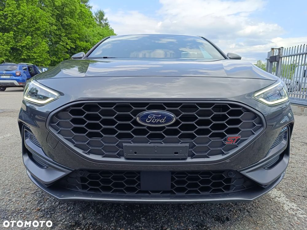 Ford Focus 2.3 EcoBoost ST X - 2