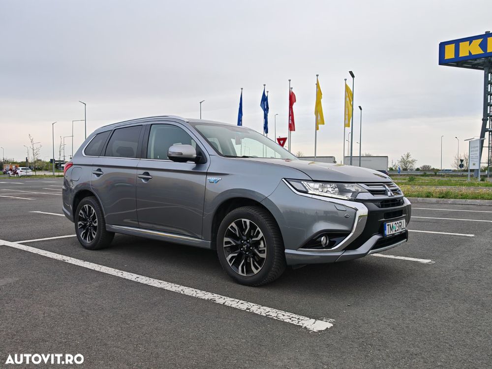 Mitsubishi Outlander 2.0 4WD - 3