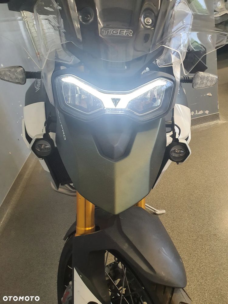 Triumph Tiger - 9