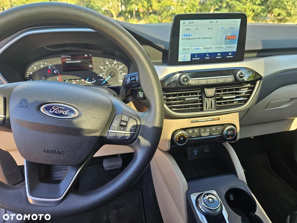 Ford Kuga 1.5 EcoBoost ST-LINE - 26
