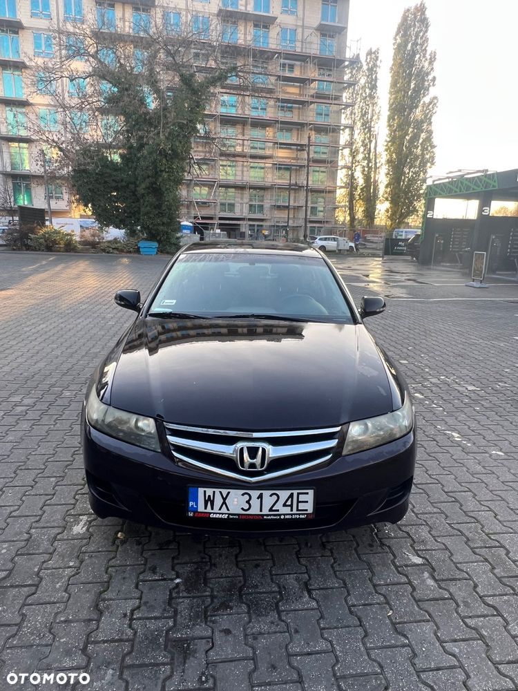 Honda Accord 2.0 Executive - 1