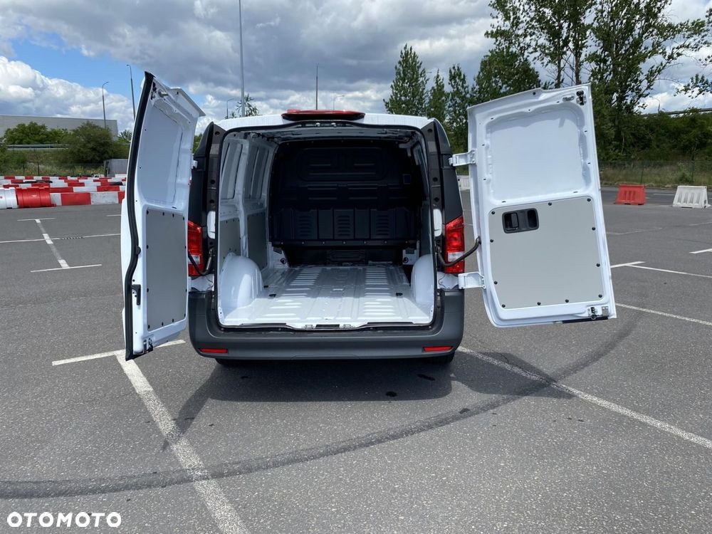 Mercedes-Benz Vito - 20