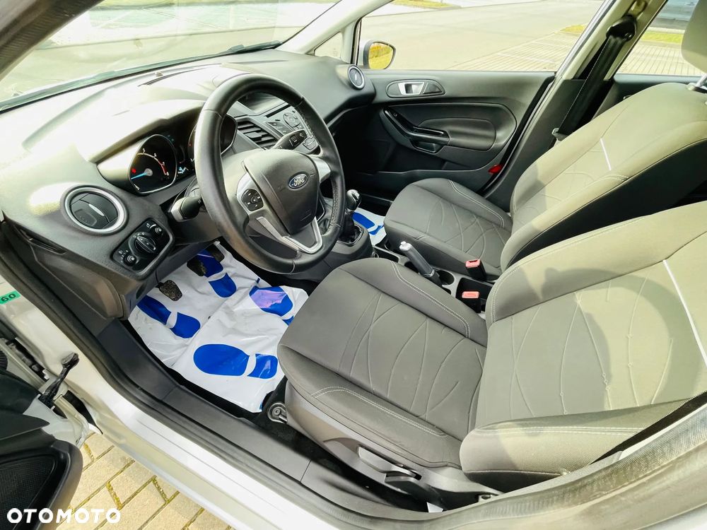 Ford Fiesta 1.25 Celebration - 8