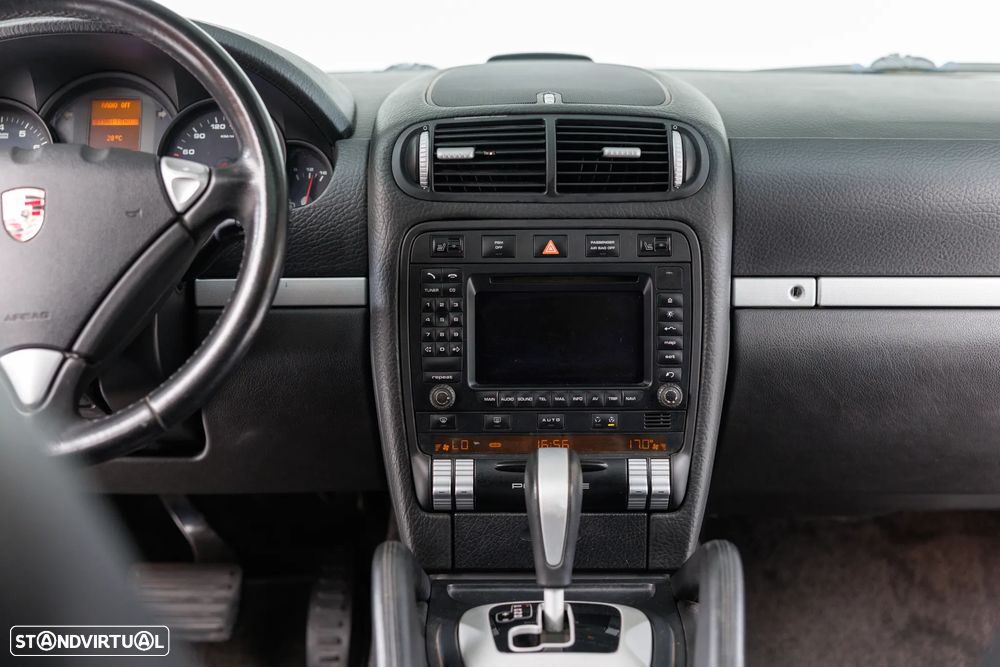 Porsche Cayenne Tiptronic S - 13
