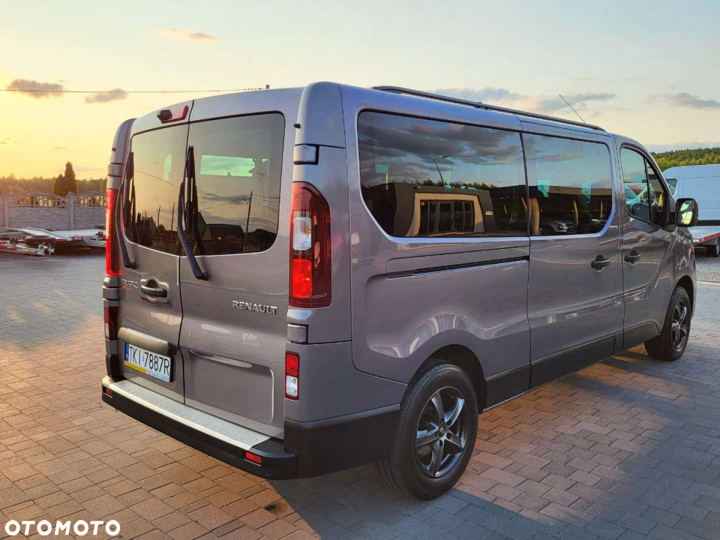 Renault Trafic - 9