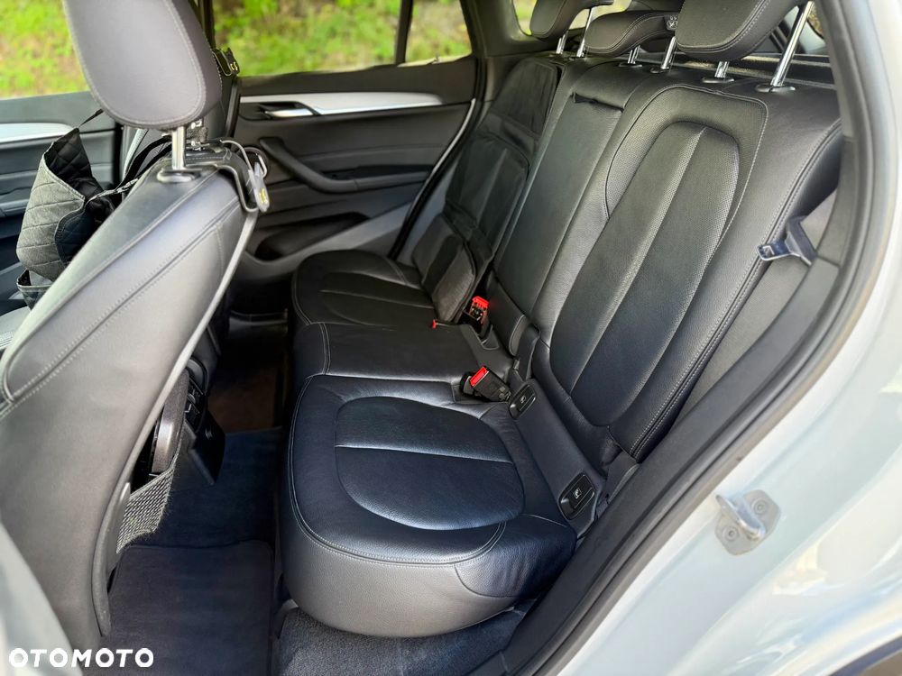 BMW X1 xDrive20d - 13