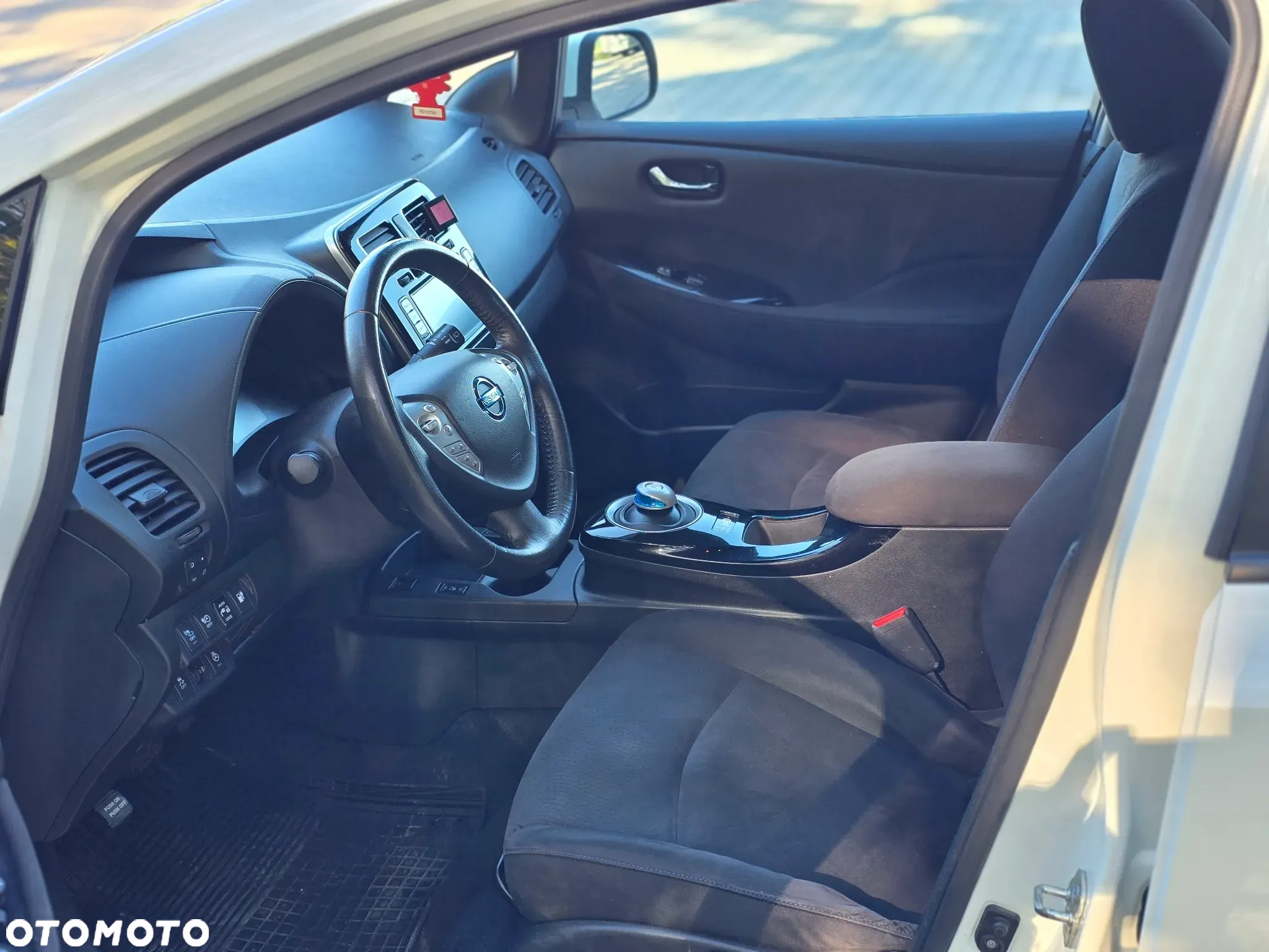 Nissan Leaf 30 kWh (mit Batterie) Tekna - 13