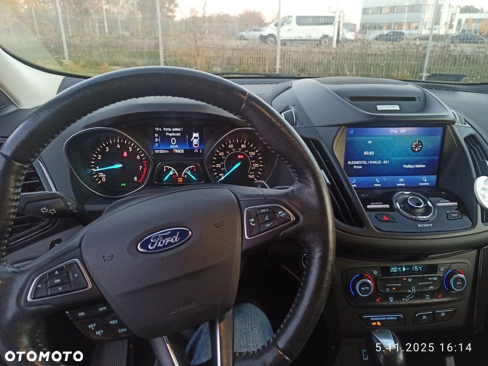 Ford Escape 2.0 EcoBoost AWD Titanium - 5