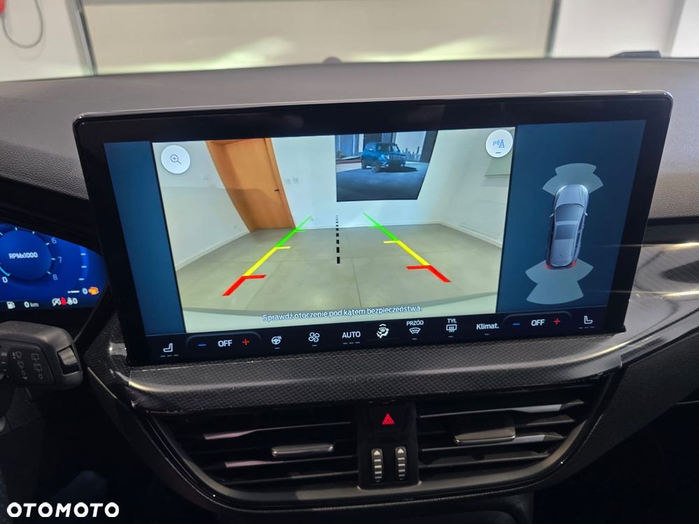 Ford Focus 1.0 EcoBoost mHEV ST-Line - 17