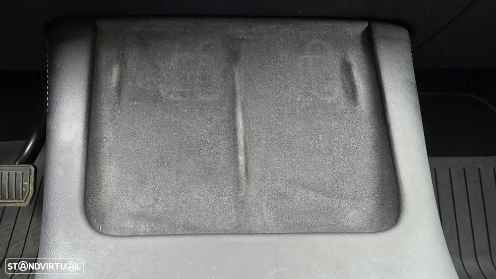 Tesla Model Y Long Range Tração Integral - 50