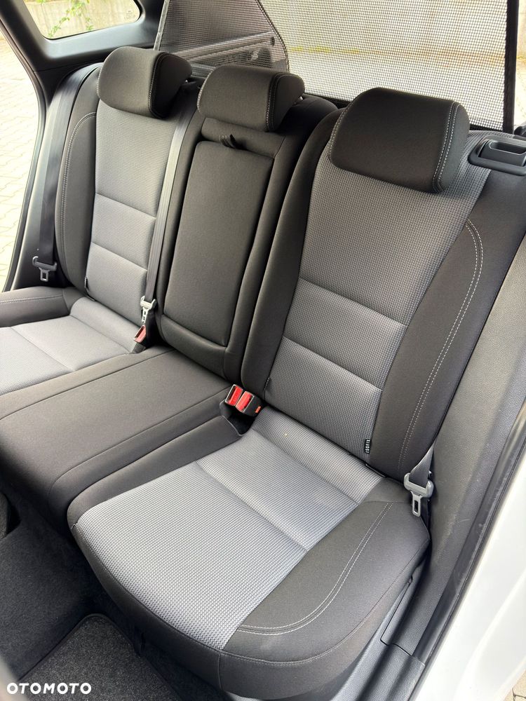 Hyundai i30 1.6 GDI Premium - 14