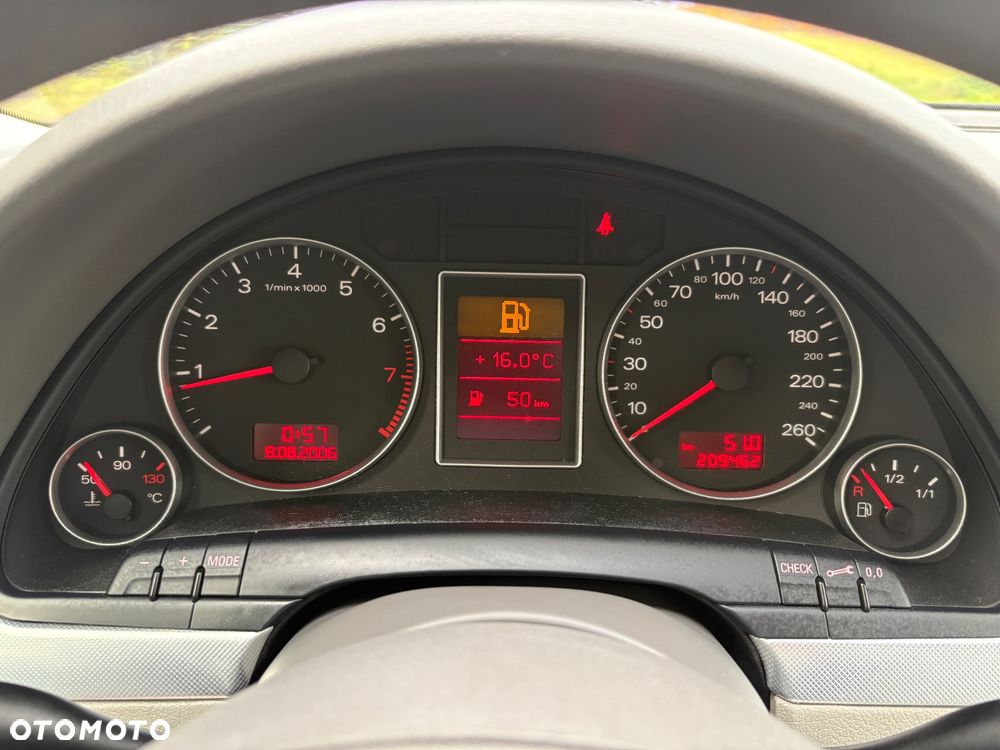 Audi A4 Avant - 6