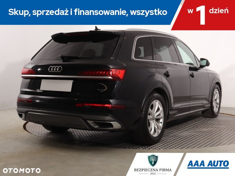 Audi Q7 - 7