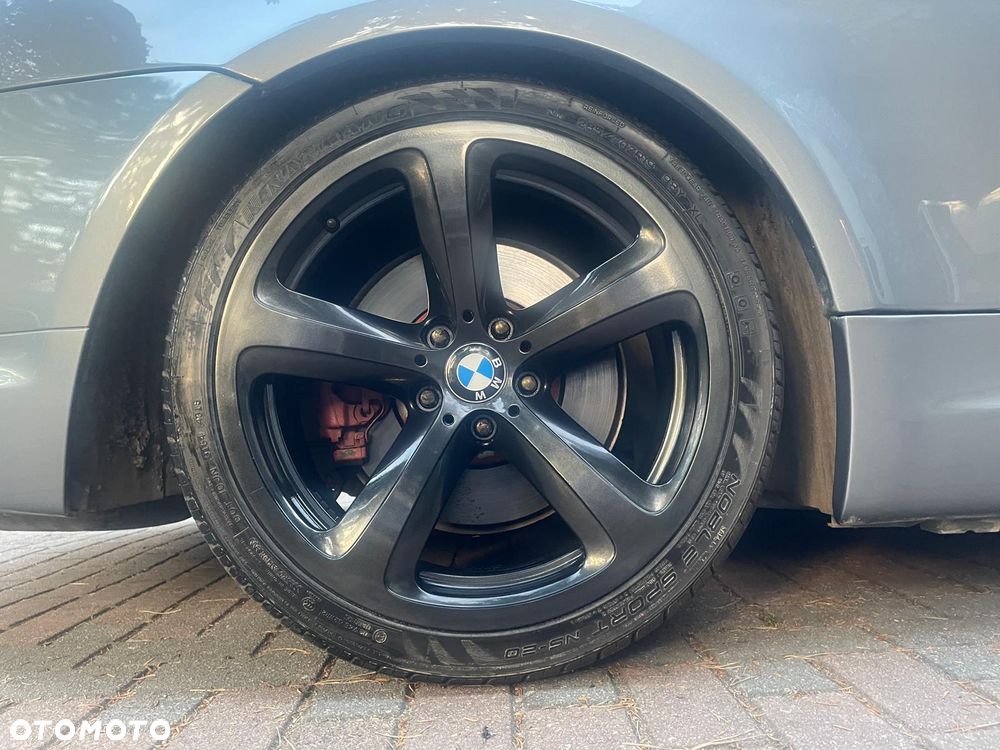 BMW Seria 6 650 i - 29