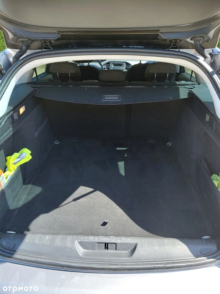 Peugeot 308 1.2 PureTech Access S&S - 13