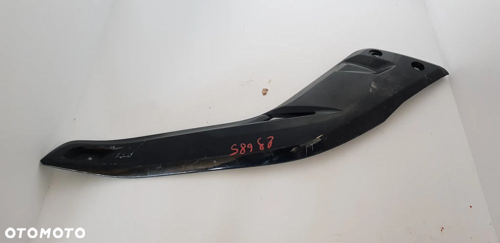 Yamaha X-MAX 125 14-17 Wypełnienie prawe owiewka