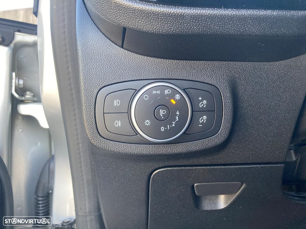 Ford Fiesta 1.0 EcoBoost S&S TITANIUM - 16