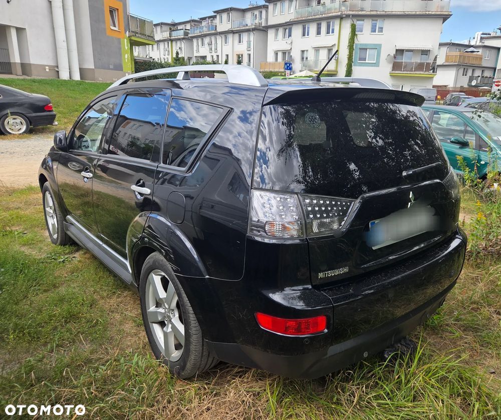 Mitsubishi Outlander 2.0 DID Intense + - 7