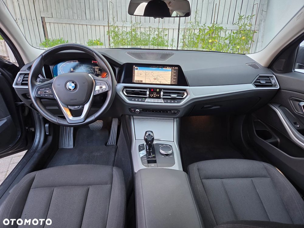 BMW Seria 3 318d Advantage - 9