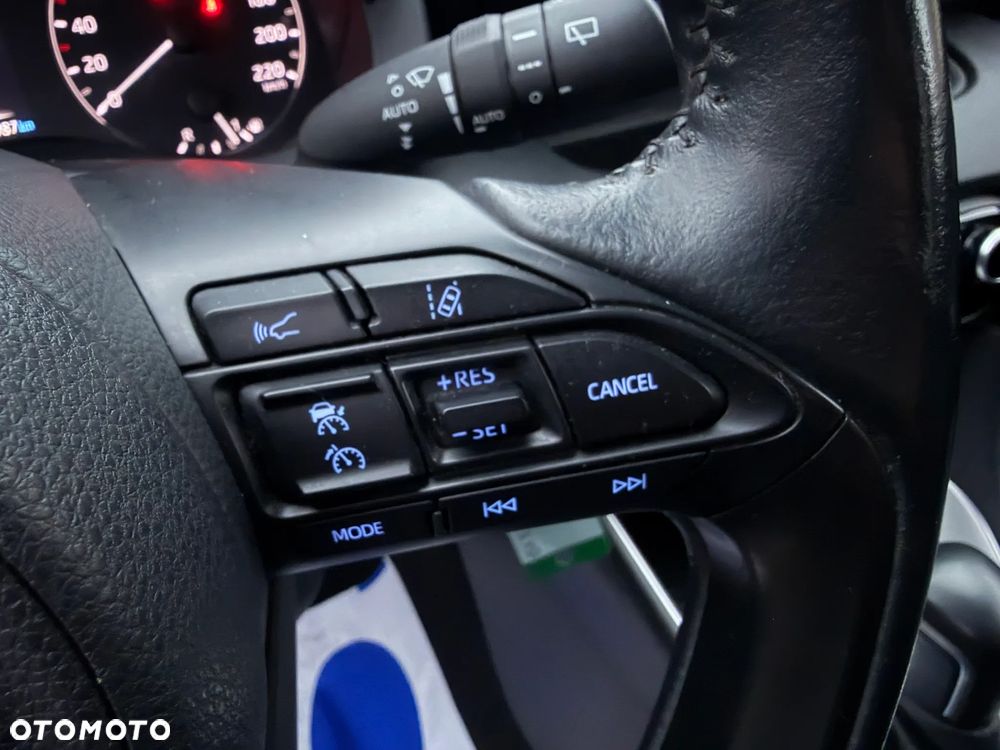 Toyota Yaris Hybrid 1.5 Comfort - 25