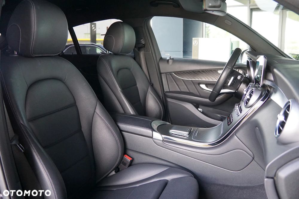 Mercedes-Benz GLC 400 d 4Matic 9G-TRONIC AMG Line - 27