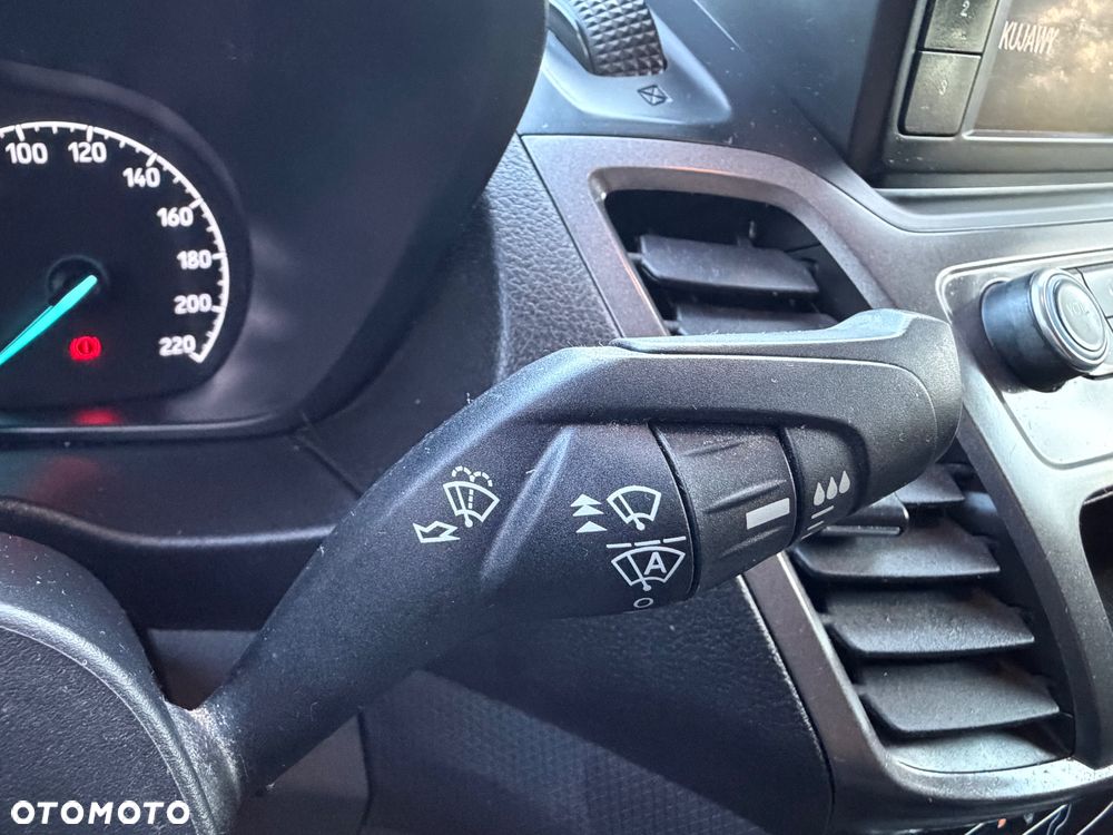 Ford Transit Connect - 15