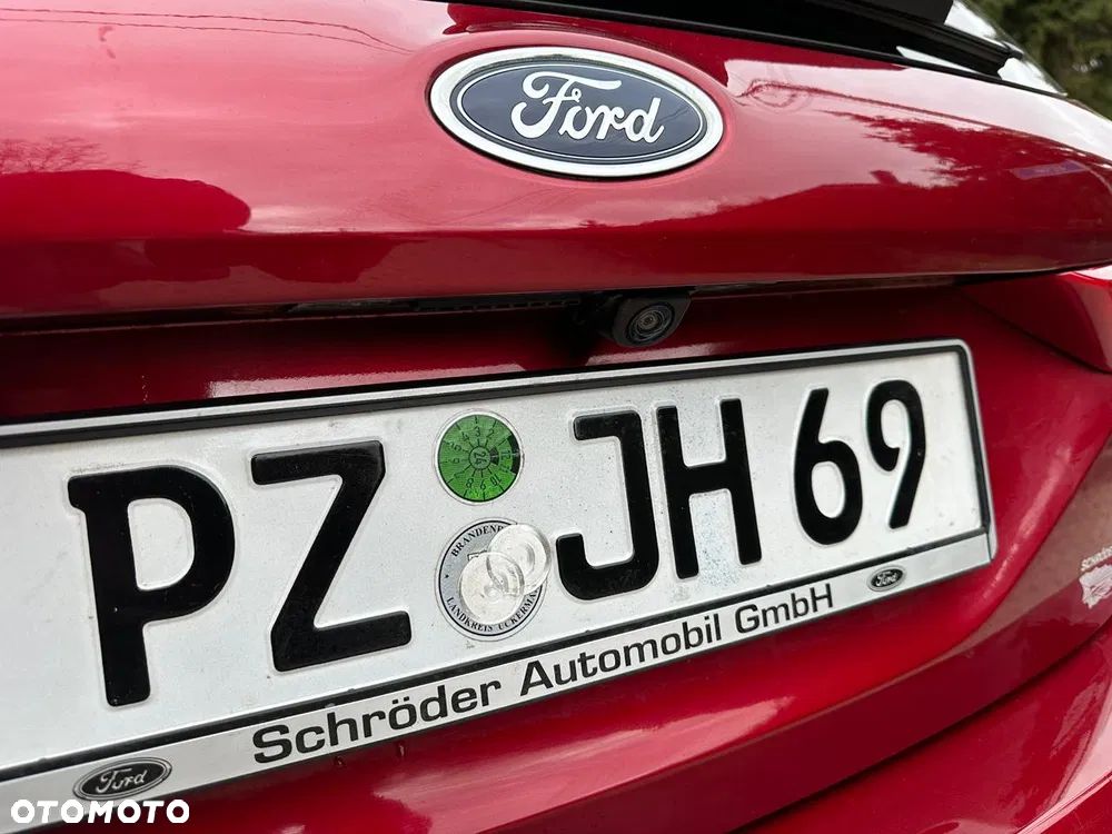 Ford Fiesta 1.1 S&S TITANIUM - 25