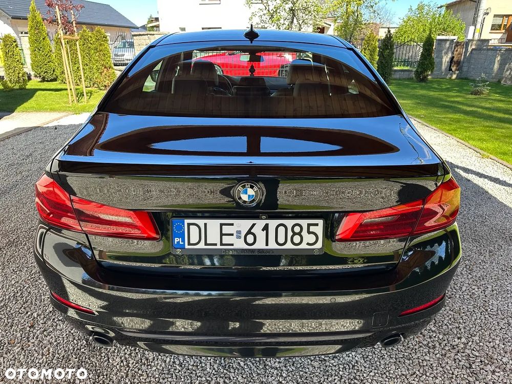 BMW Seria 5 520d Sport Line - 17