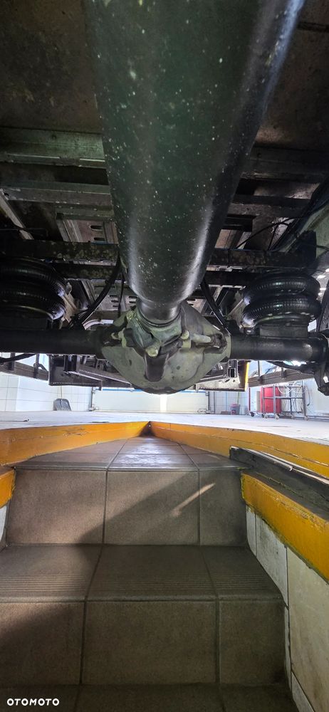 Mercedes-Benz Sprinter - 20