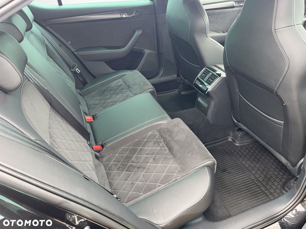 Skoda Superb 2.0 TSI Sportline DSG - 13