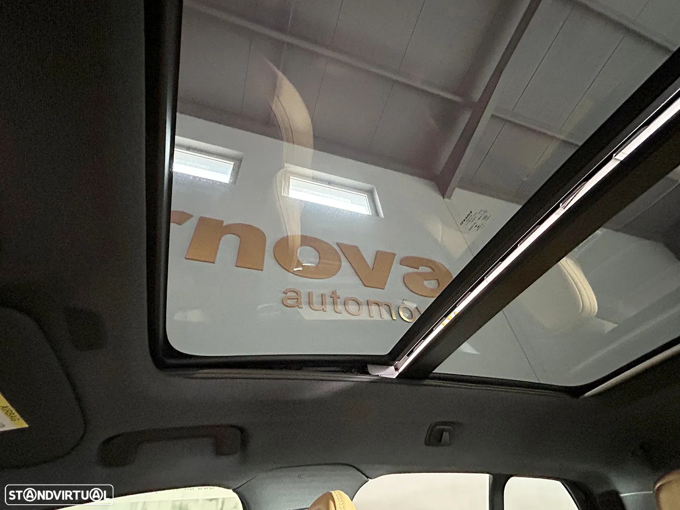 Volvo XC 40 2.0 D3 Momentum Plus Geartronic - 35