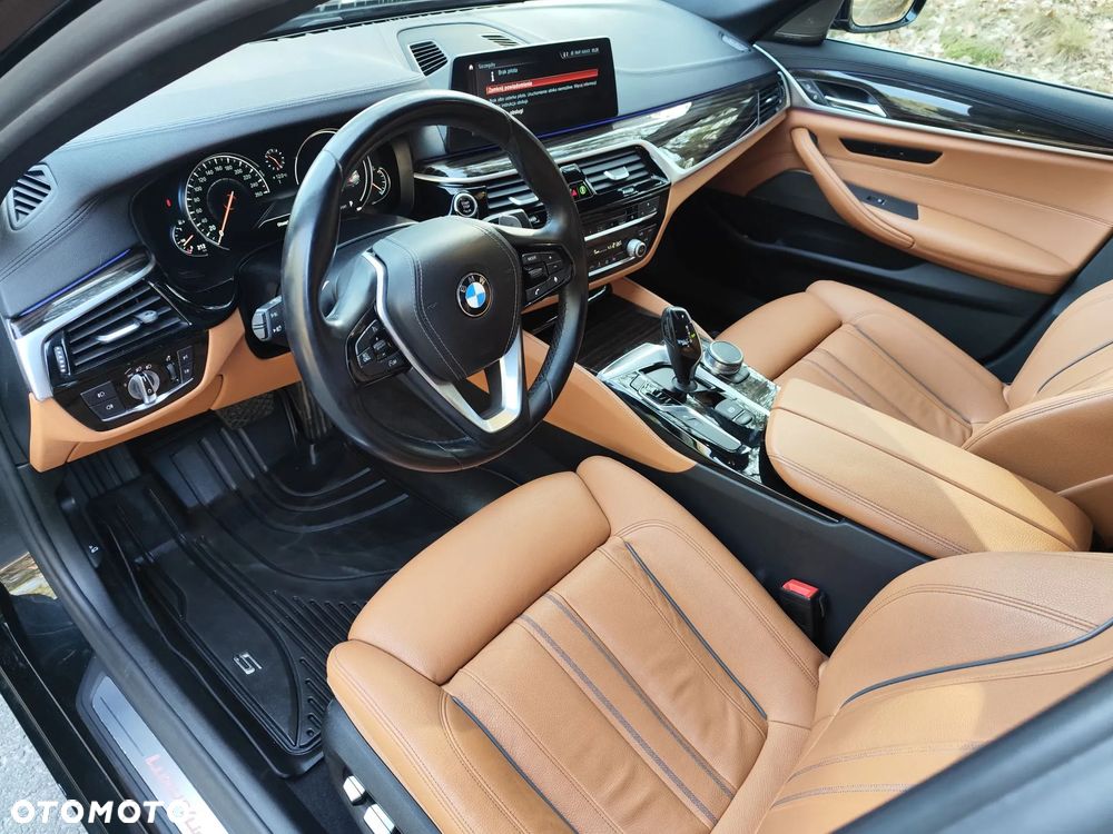 BMW Seria 5 530i xDrive Luxury Line sport - 1