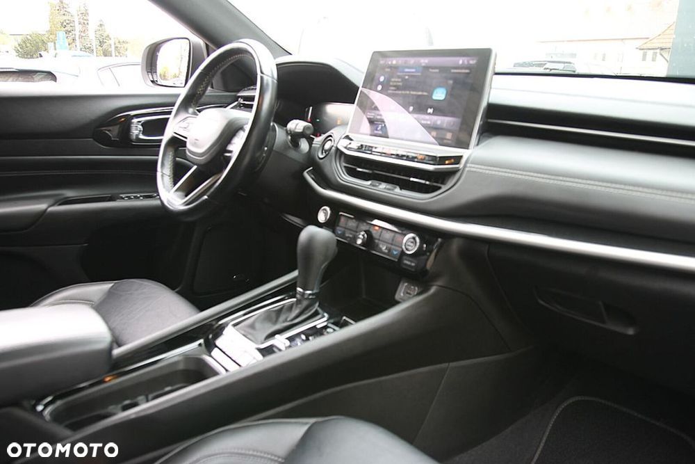 Jeep Compass - 25