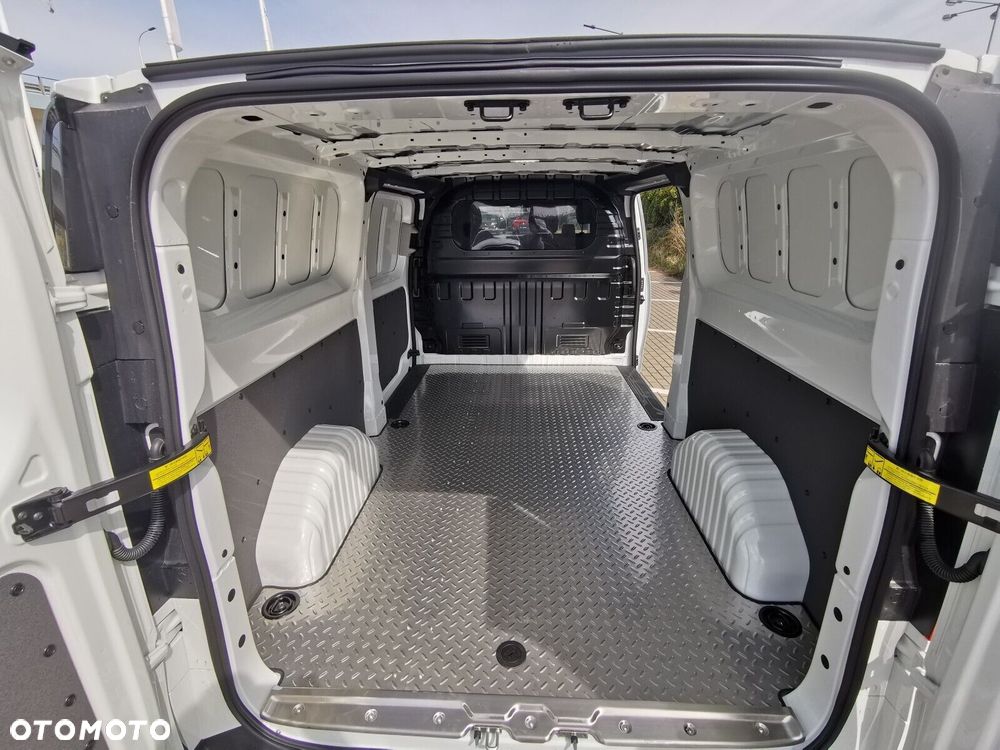 Maxus Deliver 7 L2H1 - 11