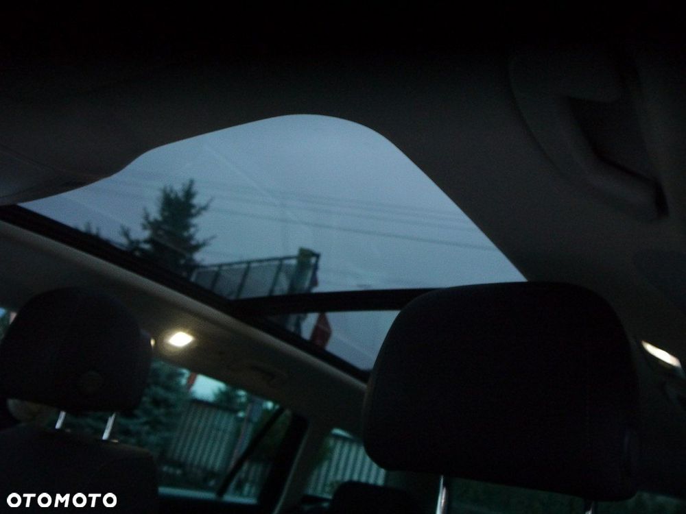 Volkswagen Passat Variant - 34