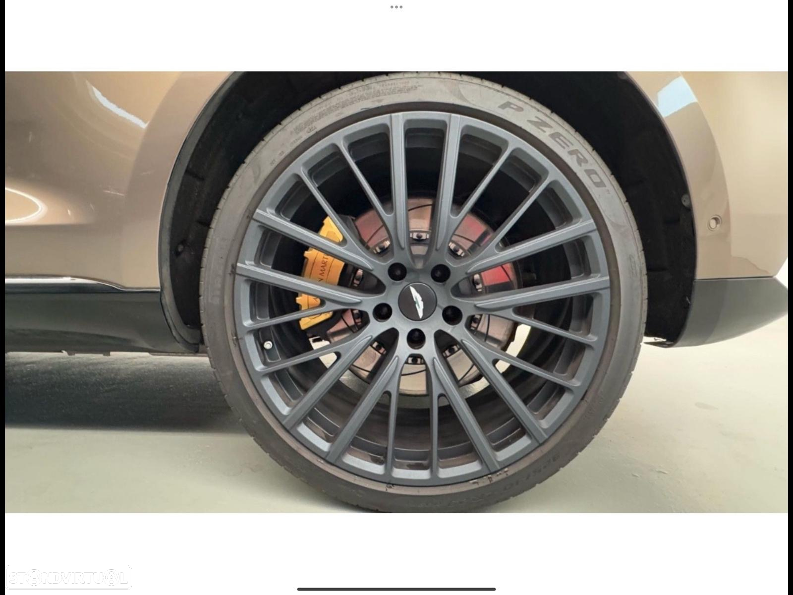 Aston Martin DBX Standard - 10