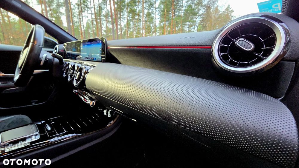 Mercedes-Benz Klasa A 200 AMG Line 7G-DCT - 16