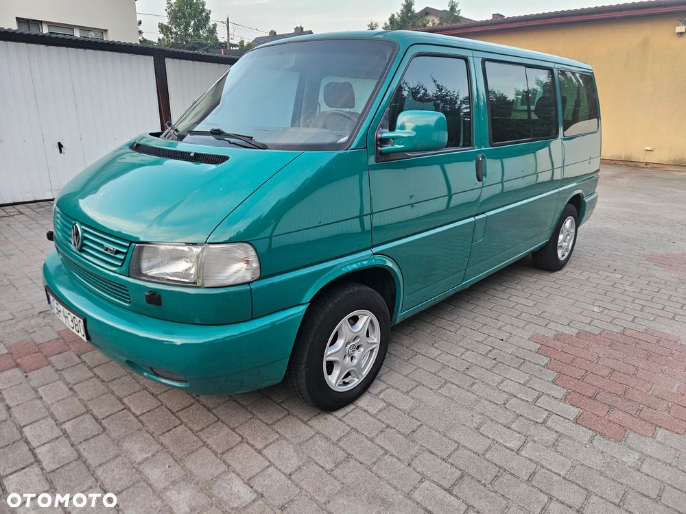 Volkswagen Multivan - 2