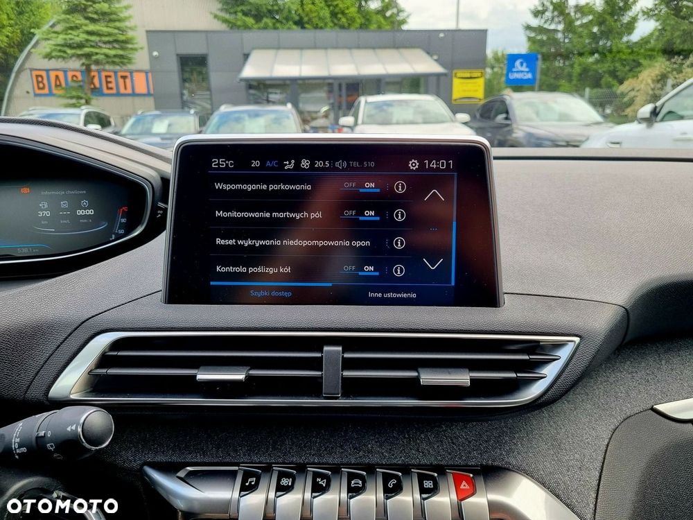 Peugeot 3008 1.5 BlueHDi Allure S&S - 24