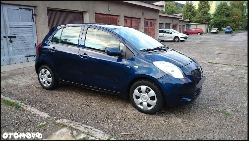 Toyota Yaris - 8