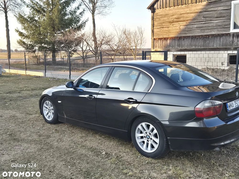 BMW Seria 3 320d - 4