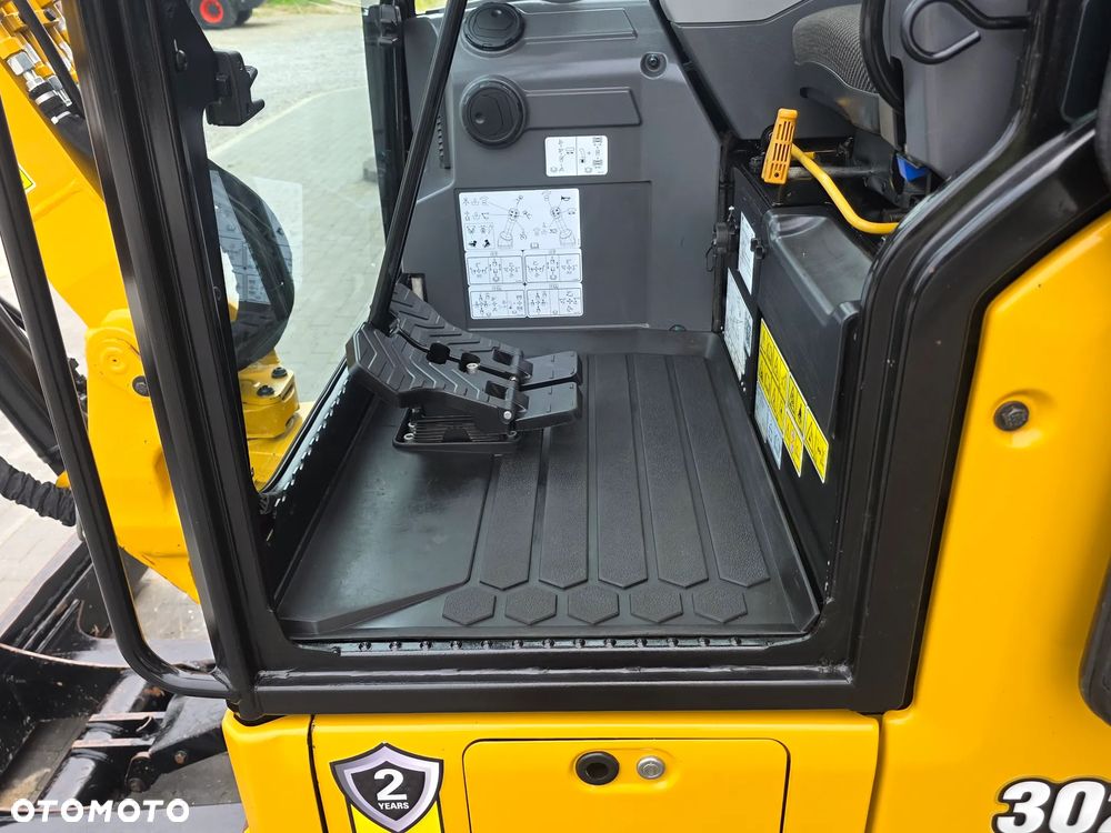 Caterpillar CAT 302.7 CR mini koparka szybkozłącze 3 łyżki piękna serwisowana 1 wł JCB sprowadzona w oryginale - 27