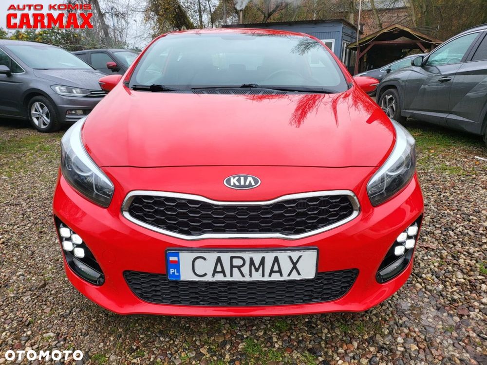 Kia ProCeed - 10