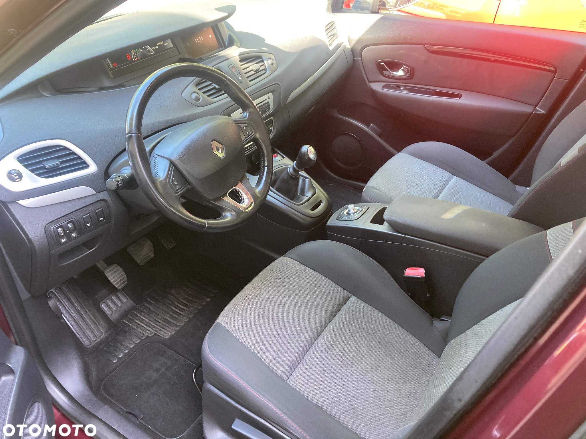 Renault Scenic 1.5 dCi Expression - 27